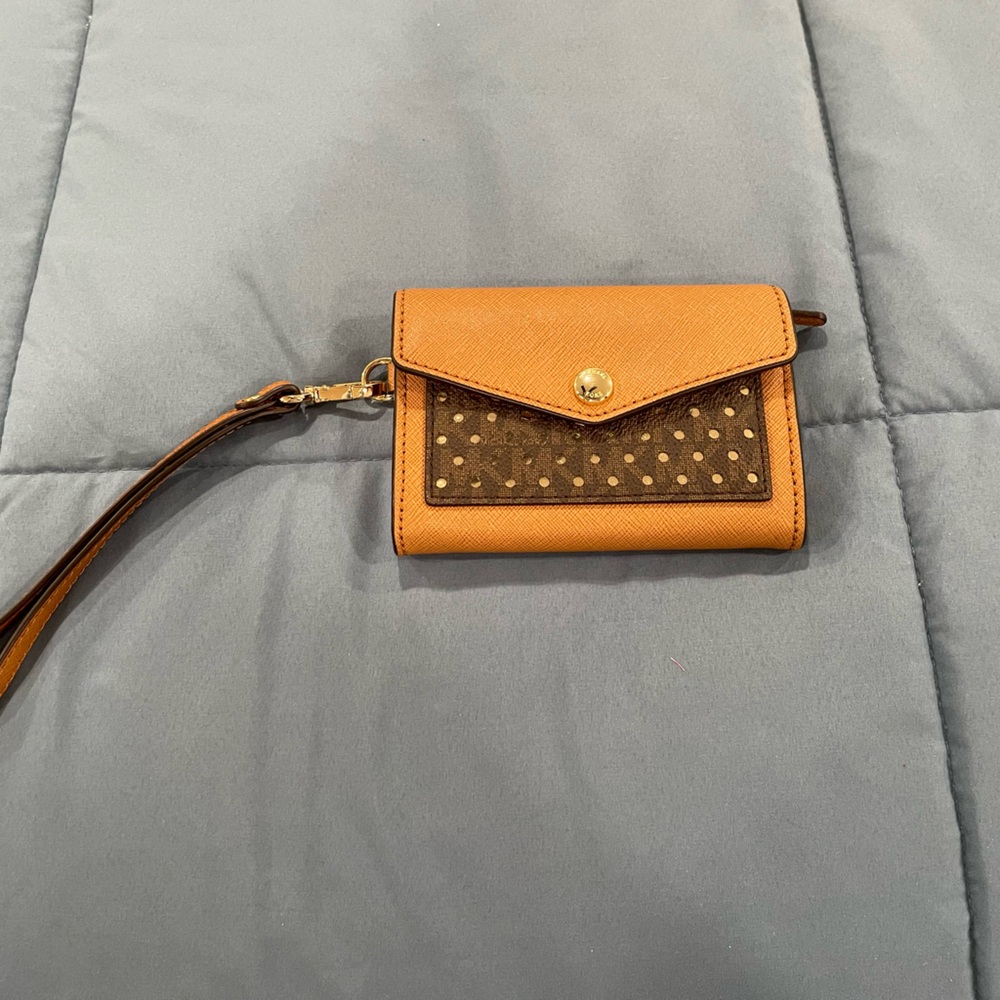 Michael Kors wallet Like New